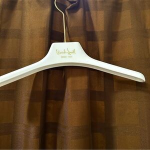 Edwards-Lowell Beverly Hills Hanger